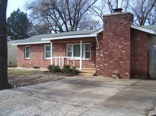 209 S Sunset Ave, Haysville, KS 67060