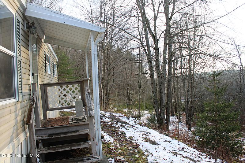 4th image of 510 Smith Road