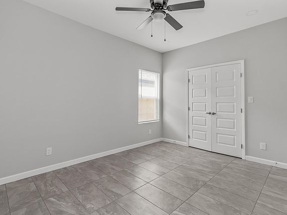 5th image of 901 Sugar Garden Ave #3
