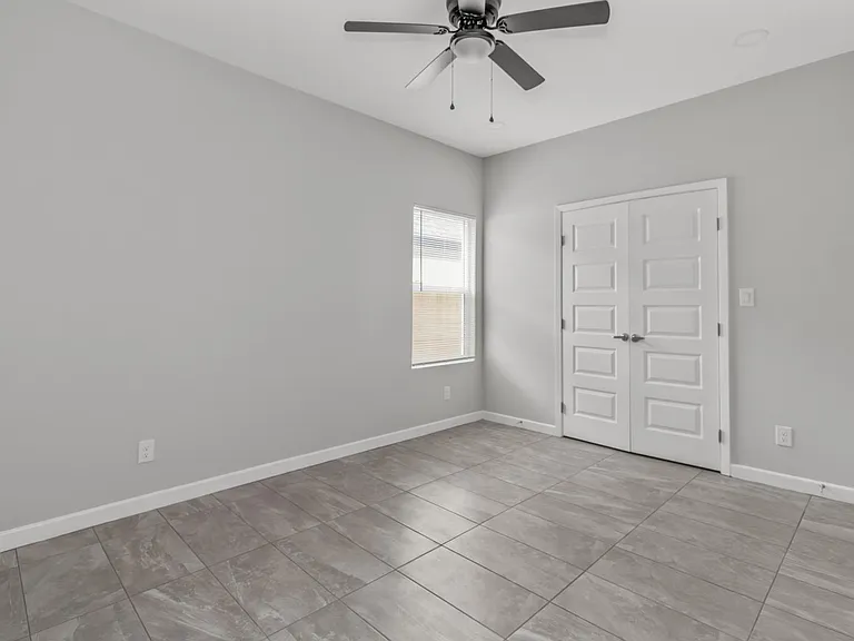 901 Sugar Garden Ave #3 — Photo 5