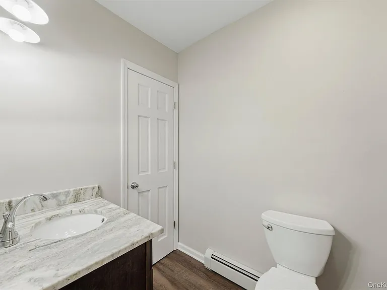 30 Center St — Photo 17