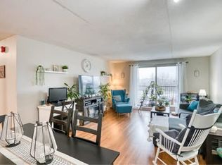 206 Woodward St #307, Carleton Place, ON K7C4E9