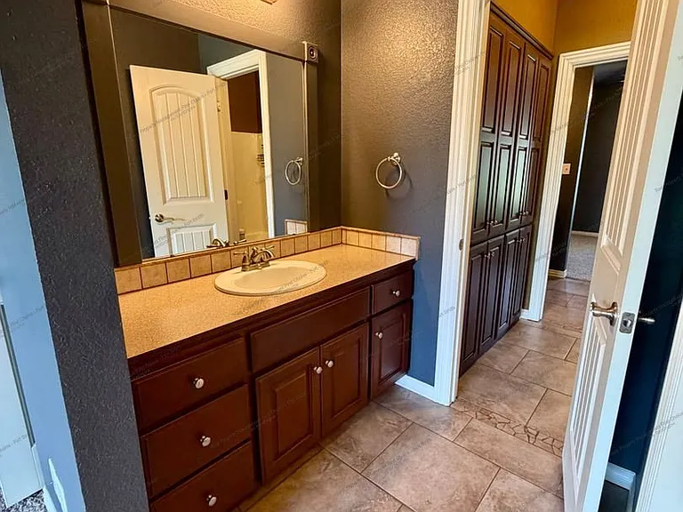 3718 Brighton Pl — Photo 35