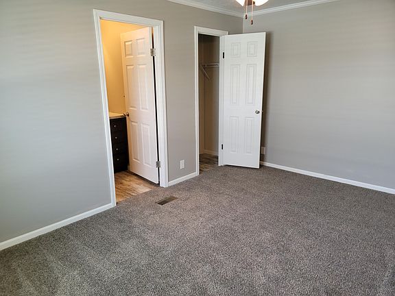 Masterbedroom bathroom