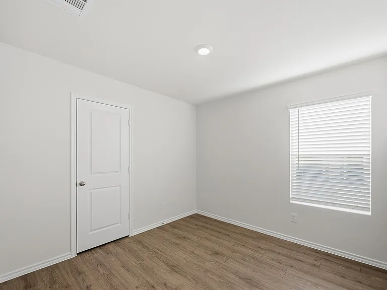 1309 Brook Ln — Photo 6