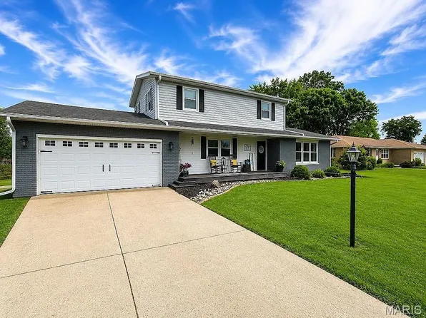1919 W 4th St, Centralia, IL 62801