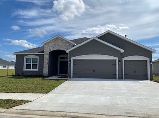 274 Travelers Creek Dr, Auburndale, FL 33823