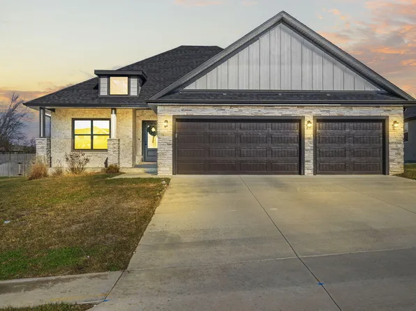 1203 W Gaslight Drive, Springfield, MO 65810