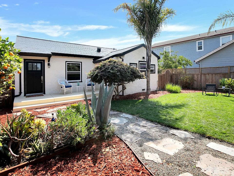 1740 Chanticleer Ave Santa Cruz CA 95062 Zillow