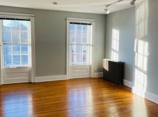 110 3rd St #3, Troy, NY 12180