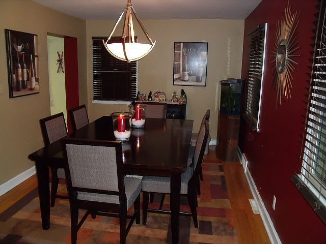 living room to kitchen
