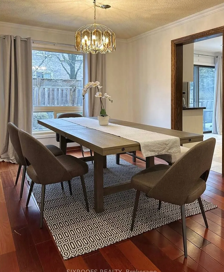 4 bed, $4,100 — Photo 1
