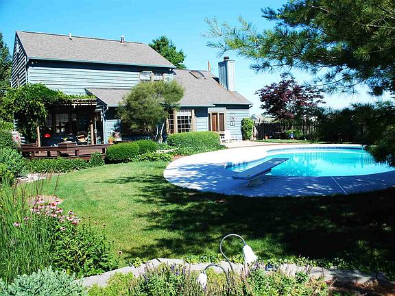 3rd image of 4102 Nantucket Dr