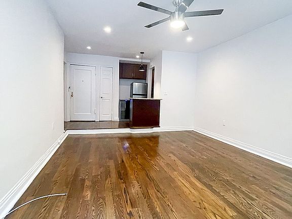3rd image of 241 E 77th St #Lc