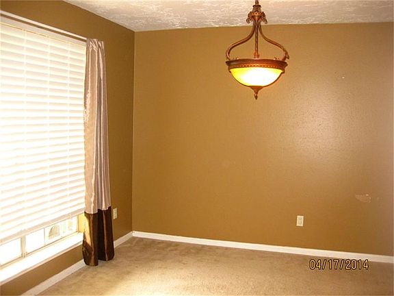 3rd image of 4602 Clydesdale Dr
