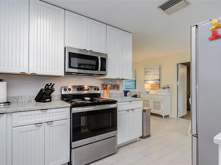 3200 W De Bazan Ave — Photo 11
