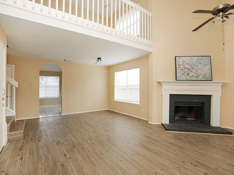 17326 Harmony Hill Dr — Photo 5