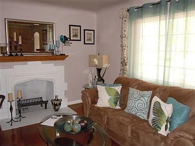 4th image of 5113 Lillian Dr
