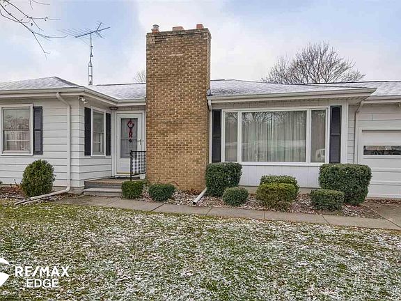 2nd image of 1059 Arrowhead Dr
