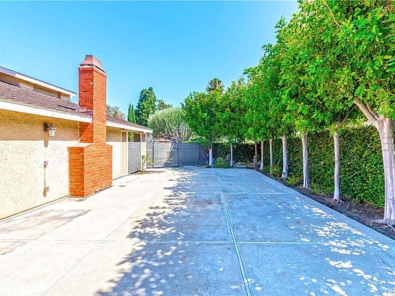 5th image of 3602 Blair Way