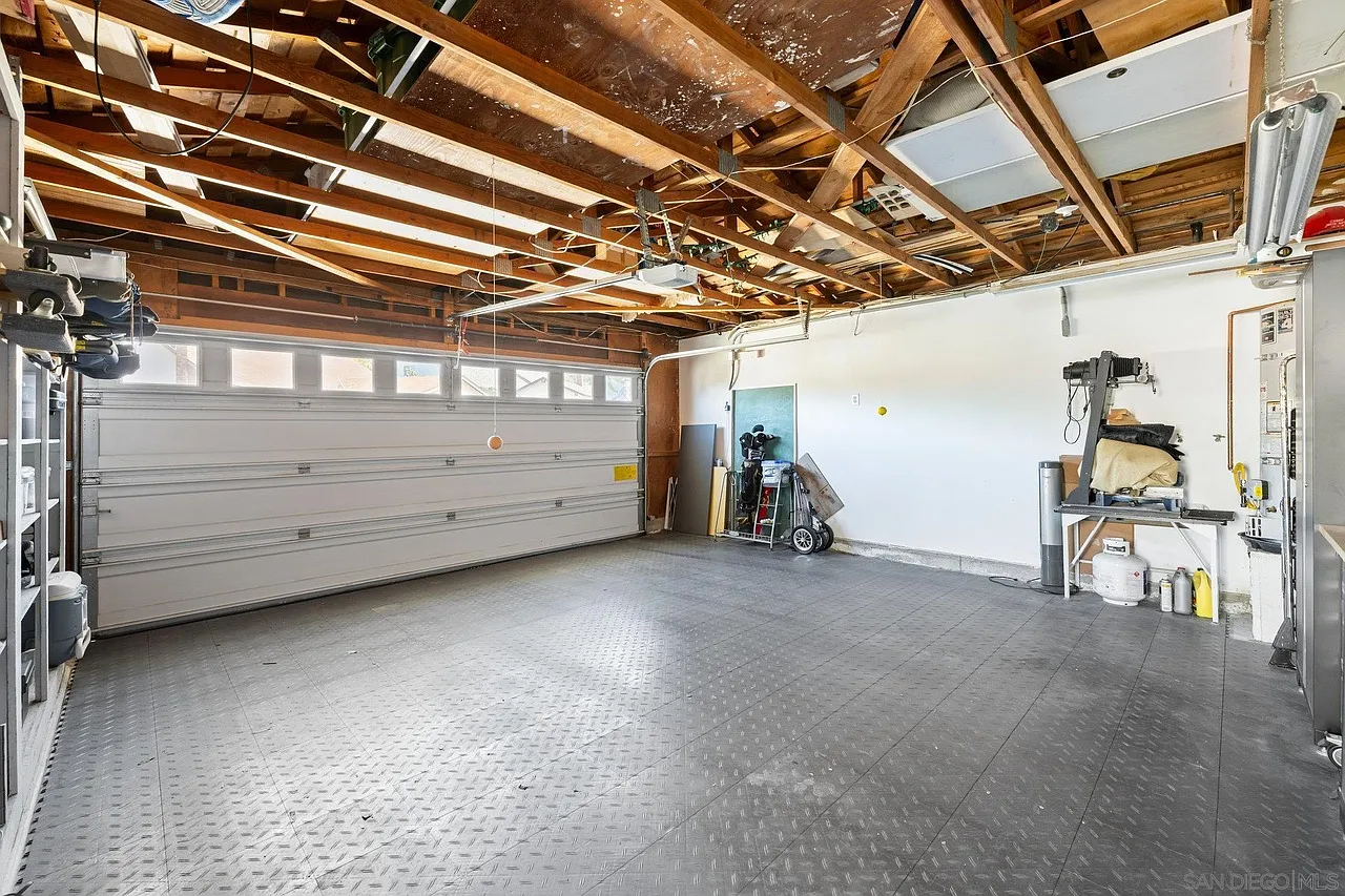1 bed, 2563 sqft, $1,100 — Photo 2
