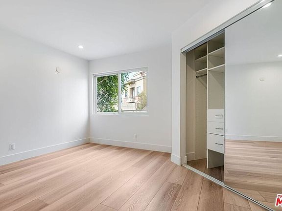 5th image of 11675 Darlington Ave APT 303
