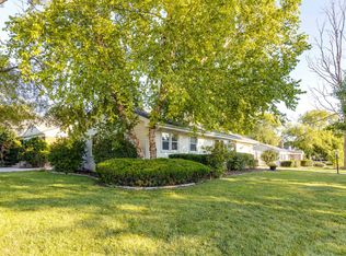 307 S Prairie Ave, Mundelein, IL