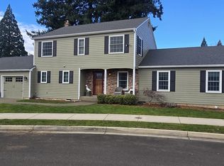 1555 S Evergreen St, Canby, OR 97013