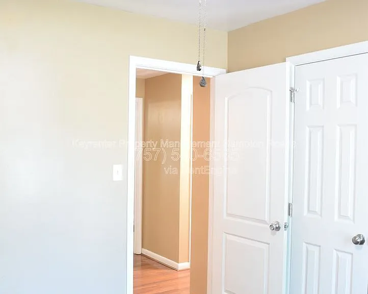 826 Maywood Cir — Photo 16
