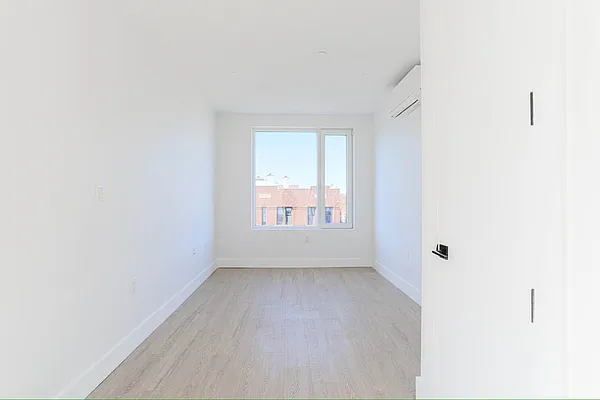 Rented by ERNY LLC | media 7