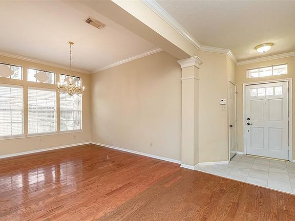 4th image of 16015 Brittany Knoll Dr
