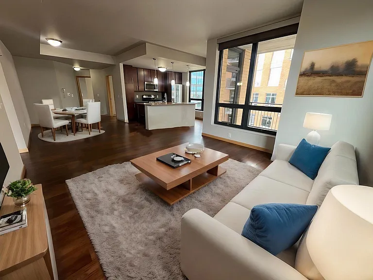 Venture Luxury High Rise — Photo 284