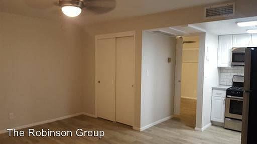 4th image of 4021 N 40th St Unit 40