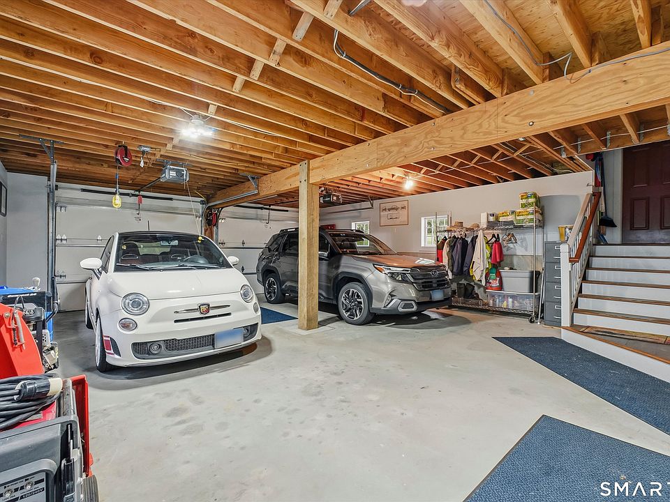 19th image of 26 Codfish Hill Road