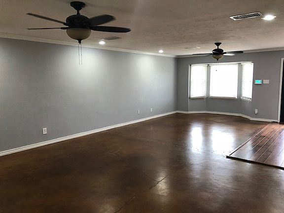 5th image of 3301 Camarie Ave
