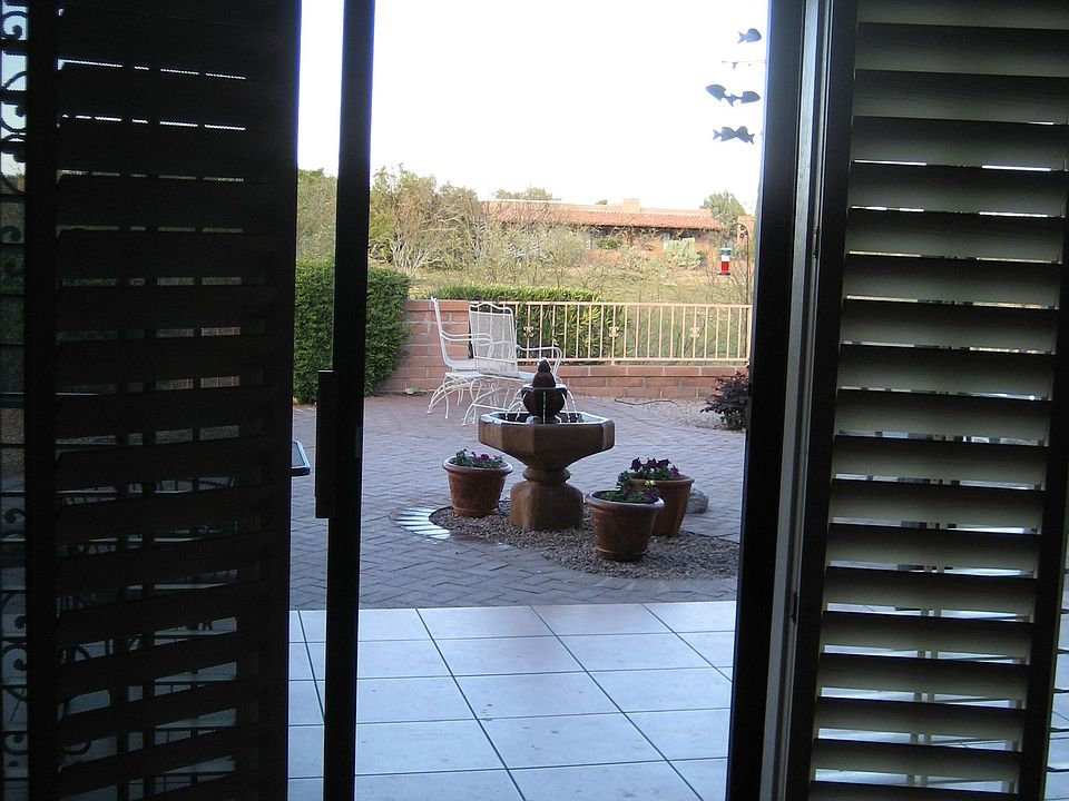 Fountain and shutters