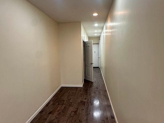 4th image of 377 Montgomery St APT D11
