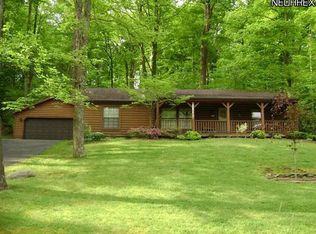 9290 Lakewood Dr NE, Mineral City, OH