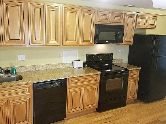 2nd image of 2322 N Park Ave APT C