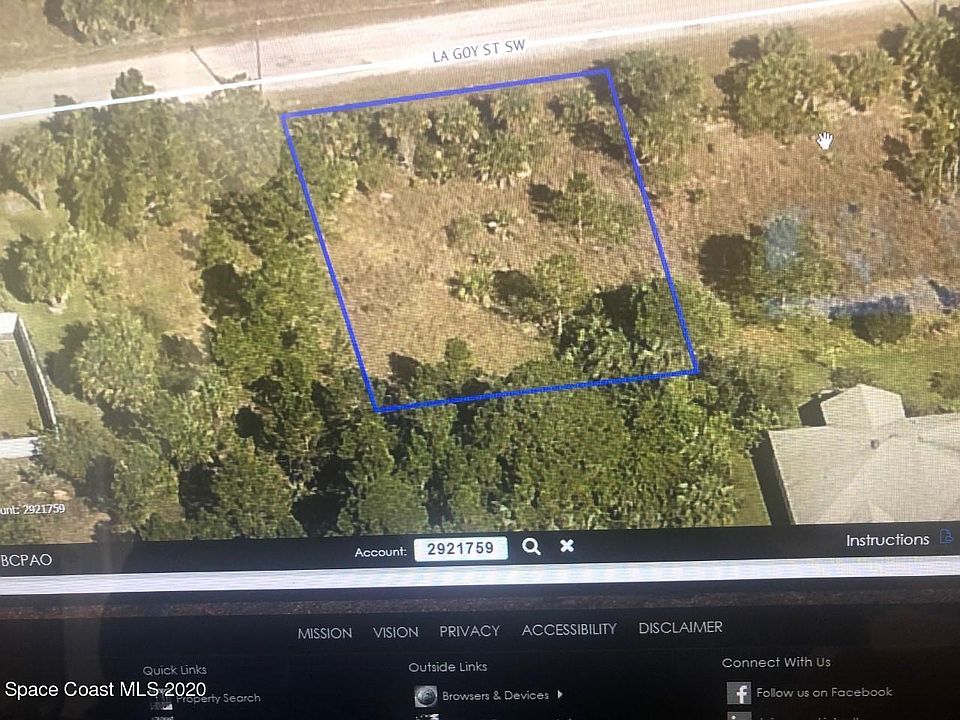 1st image of 530 La Goy St SW