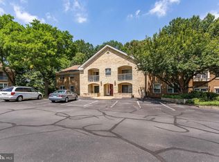 5804 Cove Landing Rd APT 201, Burke, VA 22015