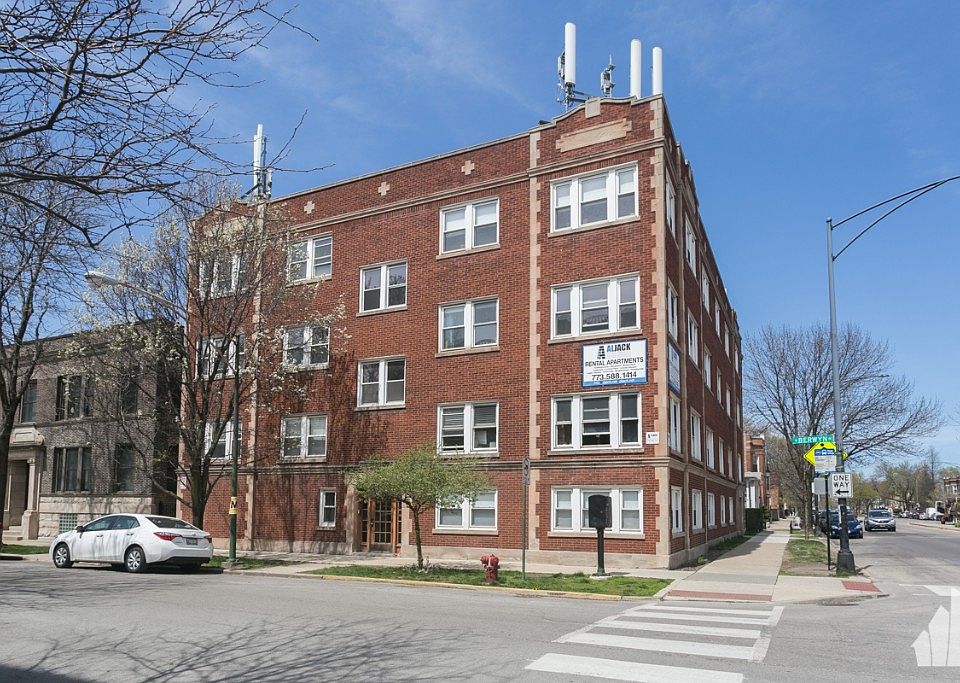 1st image of 1604 W Berwyn Ave APT 2