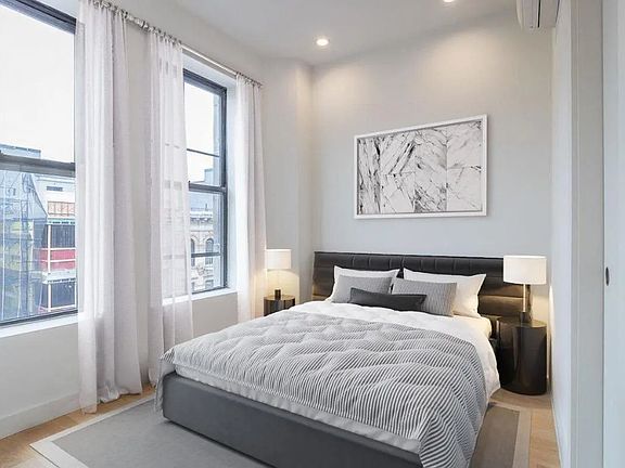 4th image of 244 E 7th St APT 5