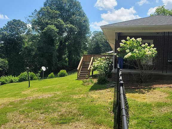 2nd image of 460 Holly Dr