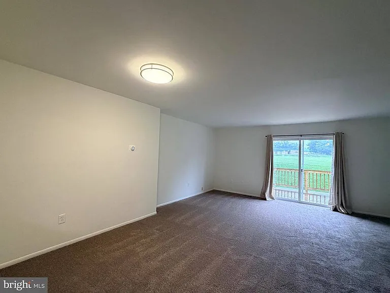 6124 Majors Ln — Photo 5