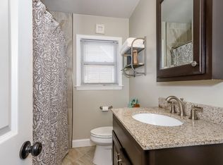 26 Hinston Rd, Weymouth, MA 02189