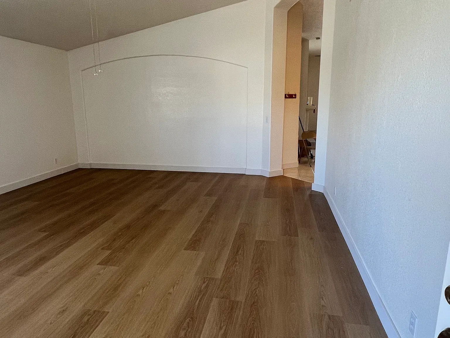 4 bed, 2.5 bath, 2427 sqft, $2,895 — Photo 2