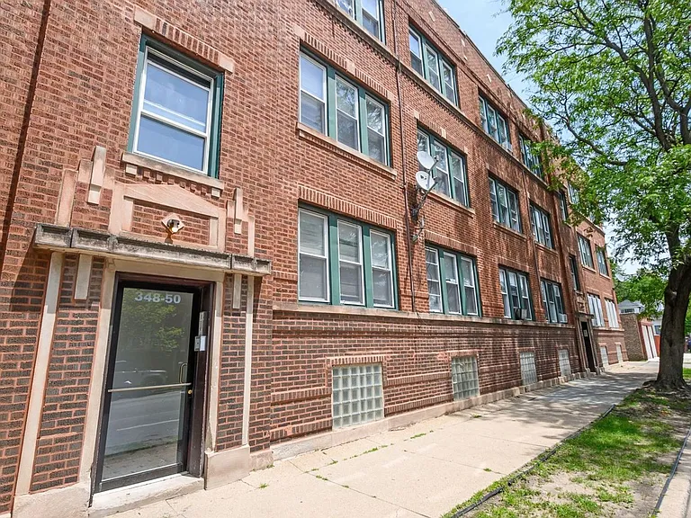 7557-59 S. Calumet Ave. / 348-58 E 76th St. — Photo 1