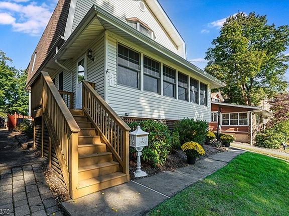 2nd image of 31 Elizabeth St