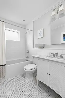 Sold by Compass | media 17